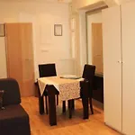 Apartment Stipe
